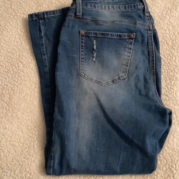 Women’s New Directions Crop Stretch Jeans 10R - Picture 5 of 5